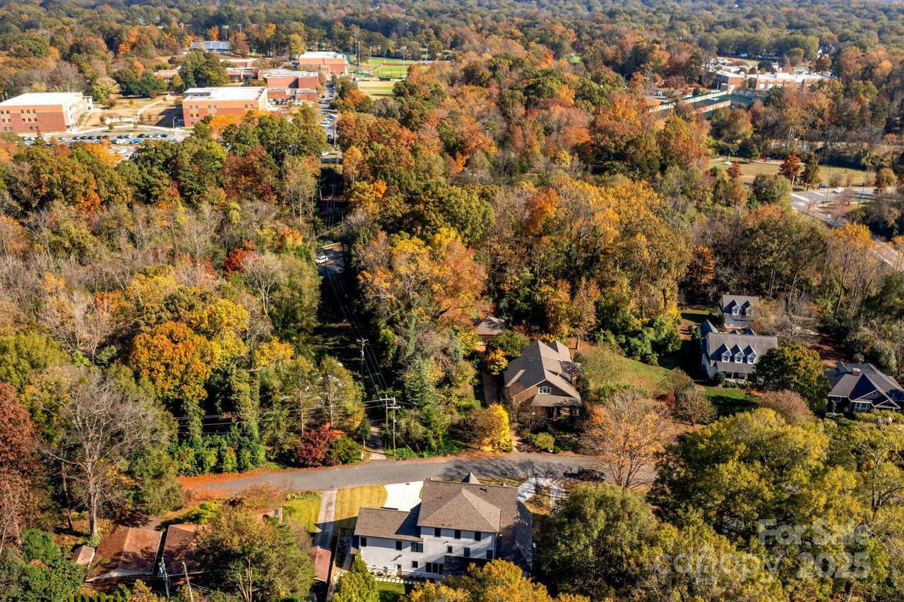 3125 Fairfax Dr., Charlotte, NC 28209