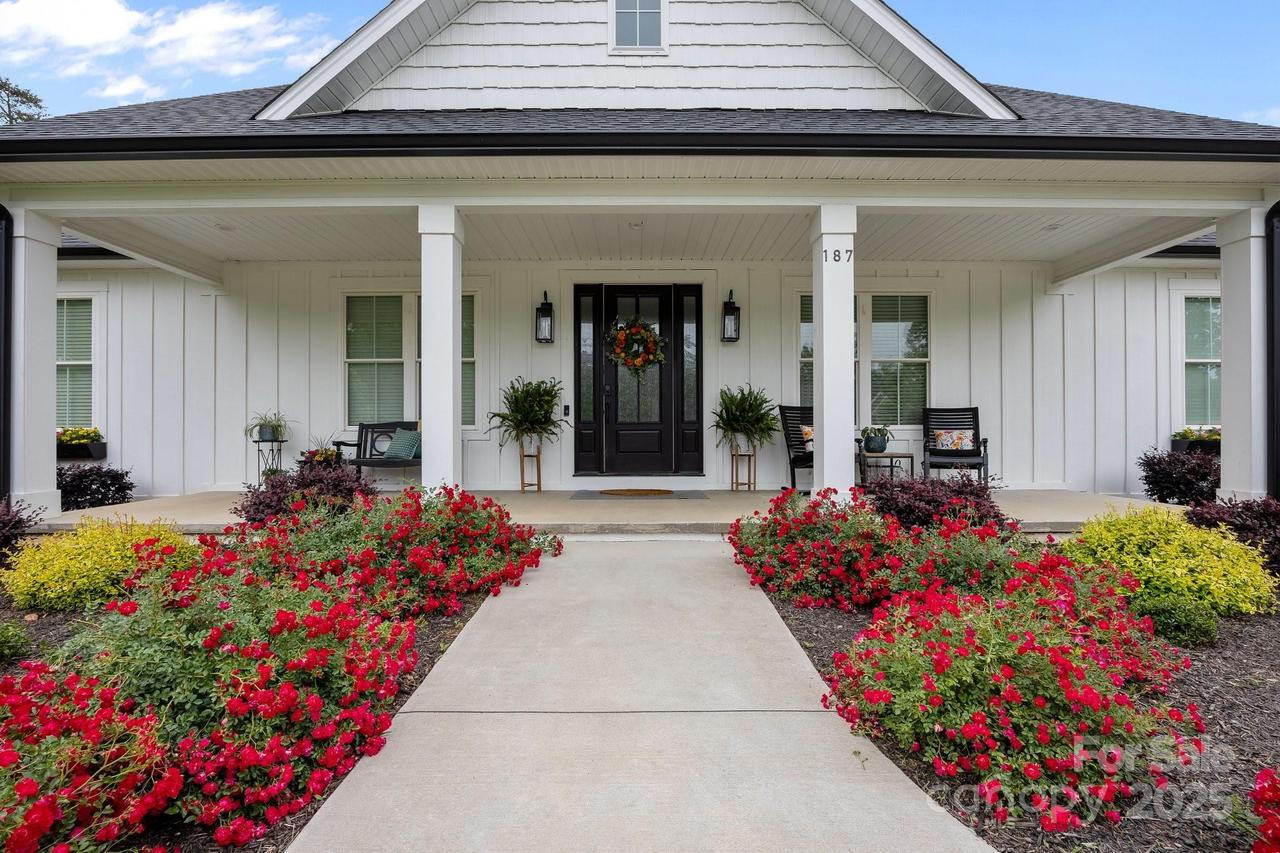 187 Olde Cobblestone Dr., Bostic, NC 28018