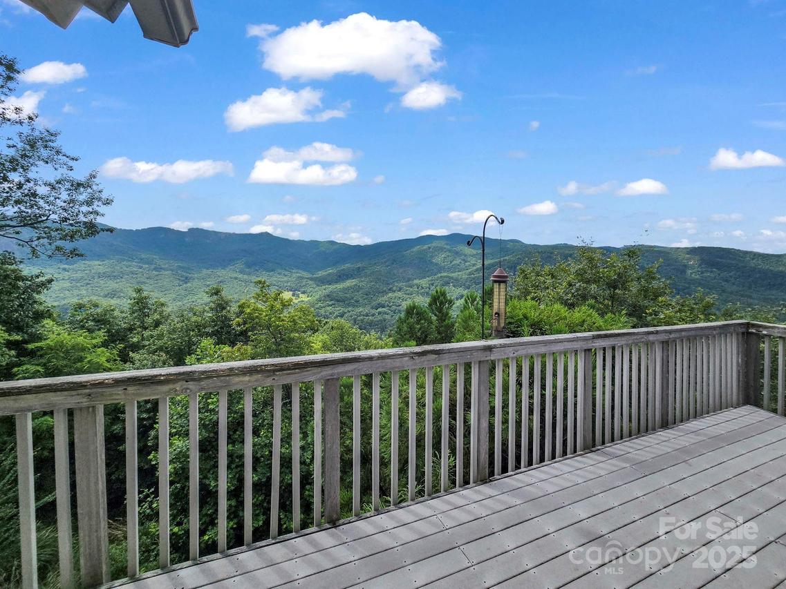 698 Youngs Mountain Dr., Lake Lure, NC 28746