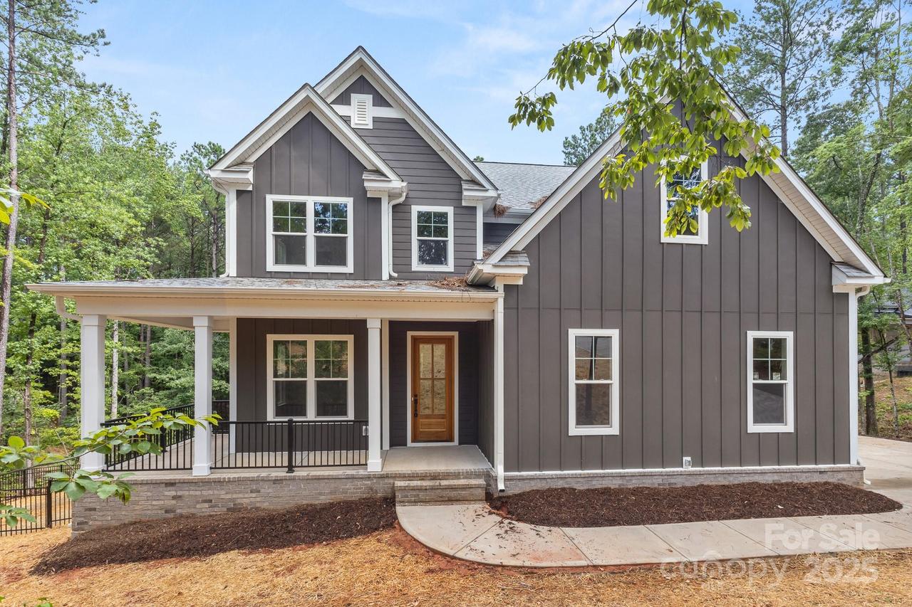 6782 Kingfisher Ct., Denver, NC 28037