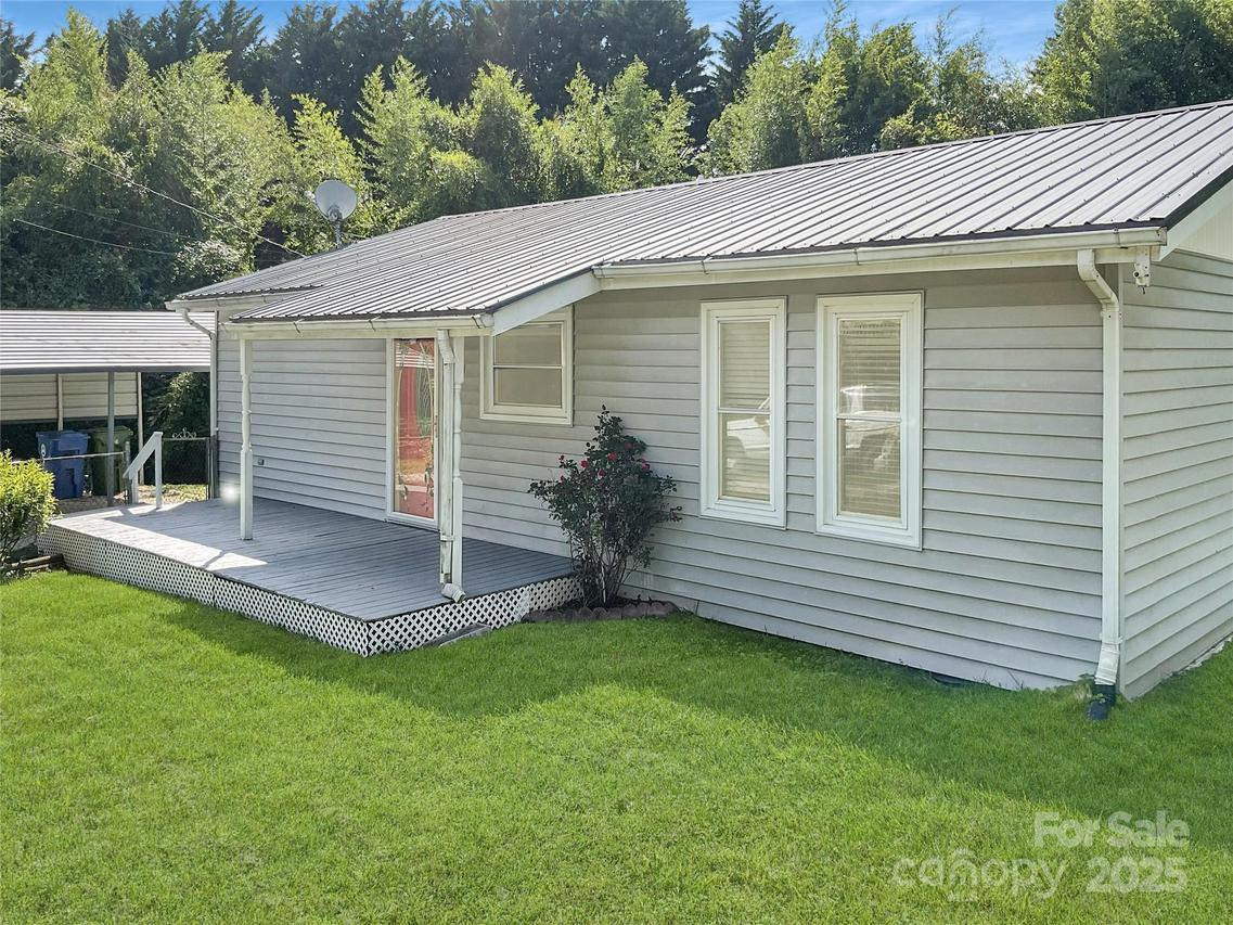 13 Rosscraggon Dr., Asheville, NC 28803