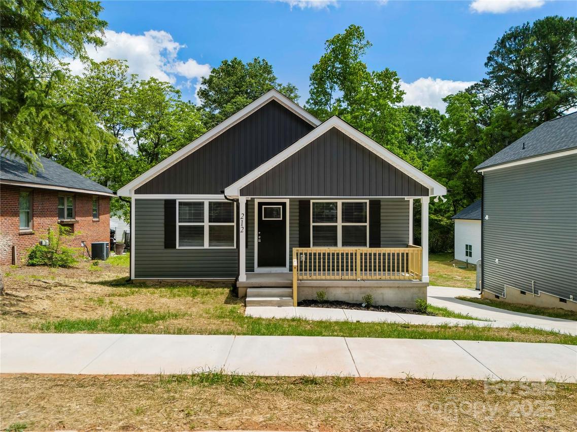 212 N Correll St., Landis, NC 28088