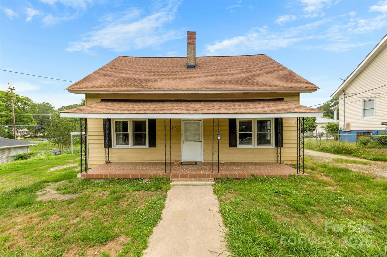 217 S Highland St., Gastonia, NC 28052
