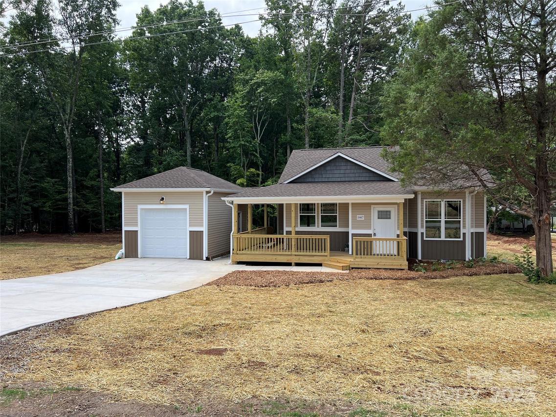 1987 Robert Rufty Ln., Catawba, NC 28609
