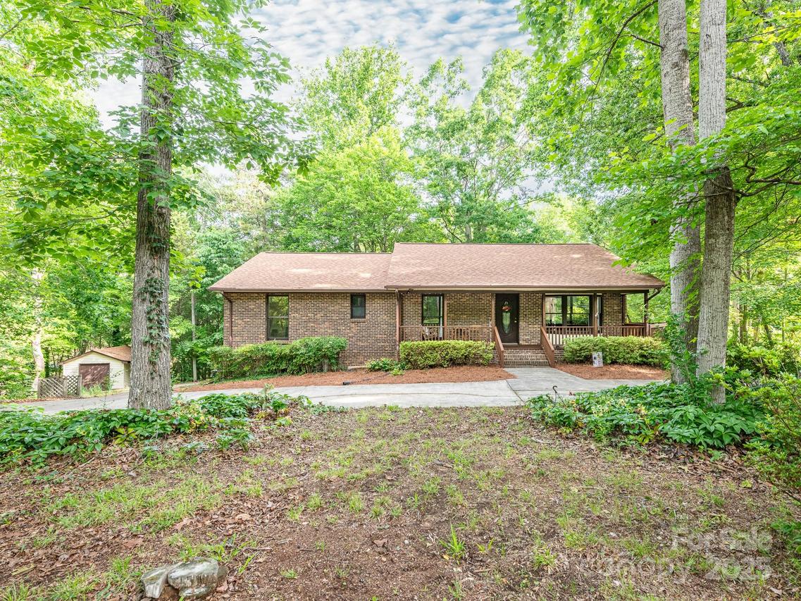 9300 Surrey Rd., Mint Hill, NC 28227