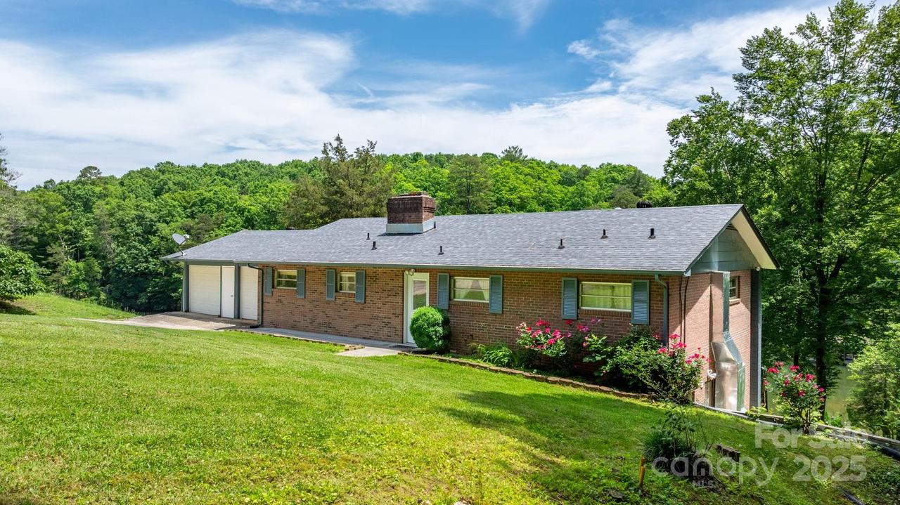 6256 Monford Dr., Conover, NC 28613