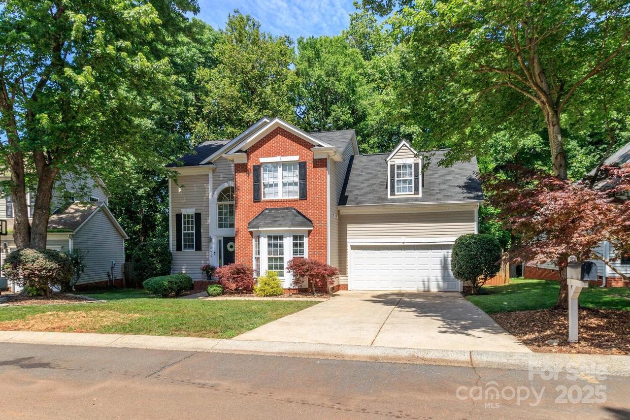 10419 Chelsea Bay Dr., Charlotte, NC 28278