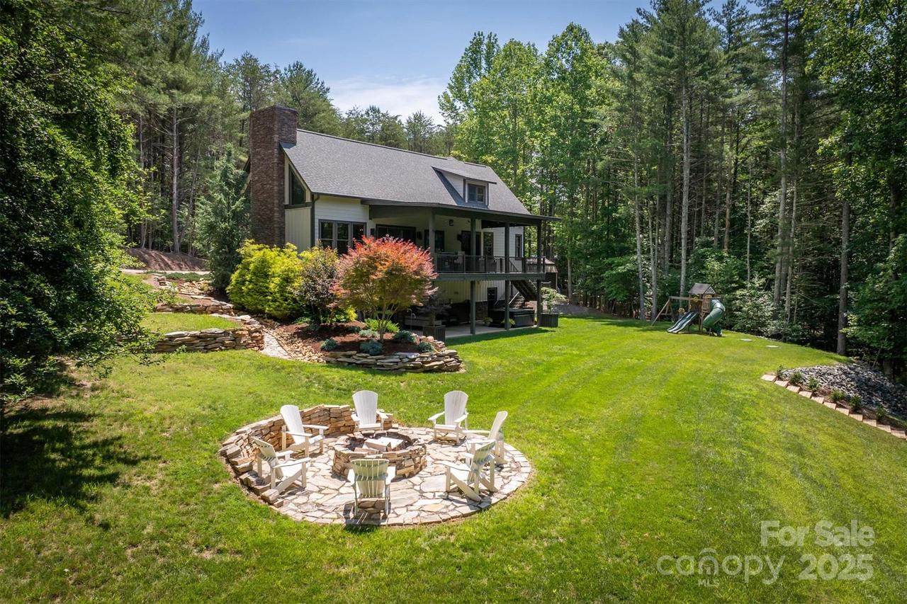 2243 Cottage Park Rd., Morganton, NC 28655