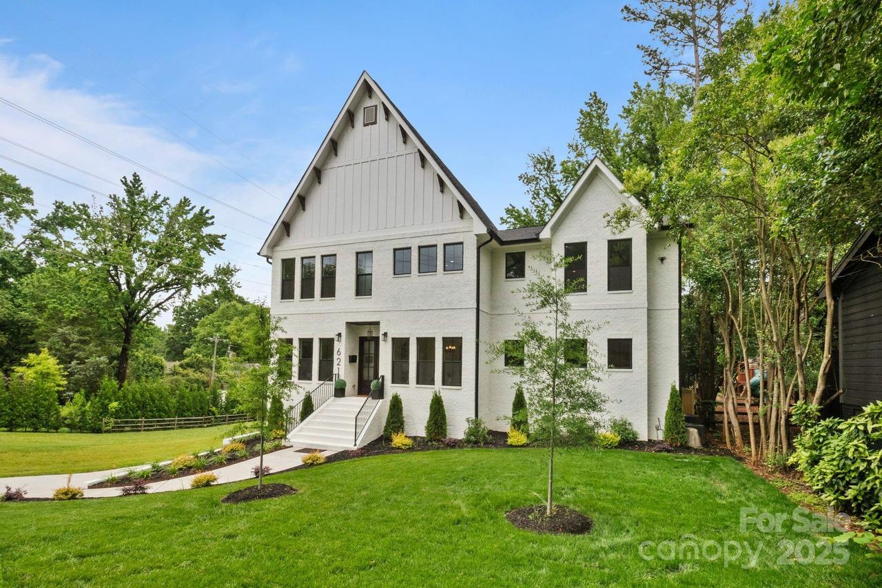 621 Poindexter Dr., Charlotte, NC 28209