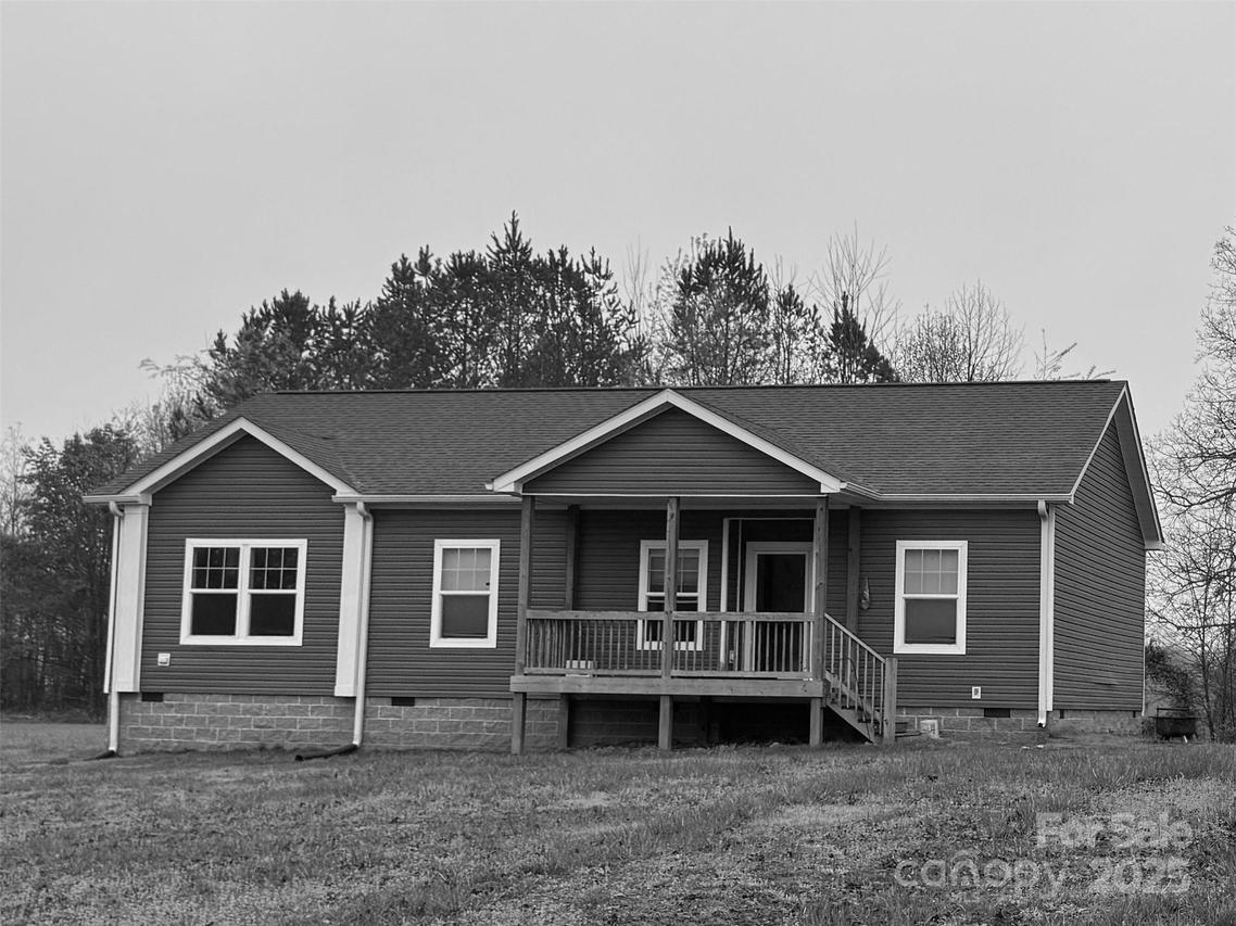140 Silvermere Dr., Statesville, NC 28625