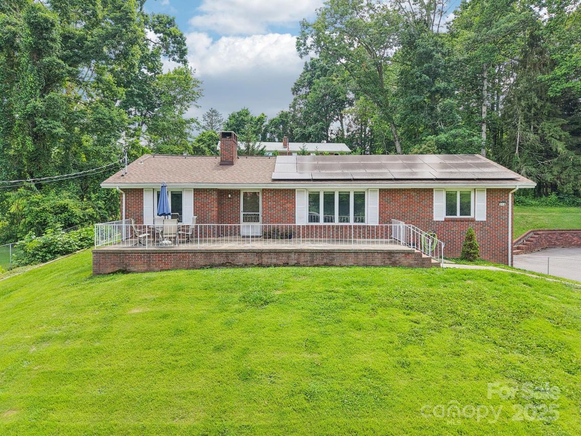 318 Old Leicester Hwy., Asheville, NC 28806
