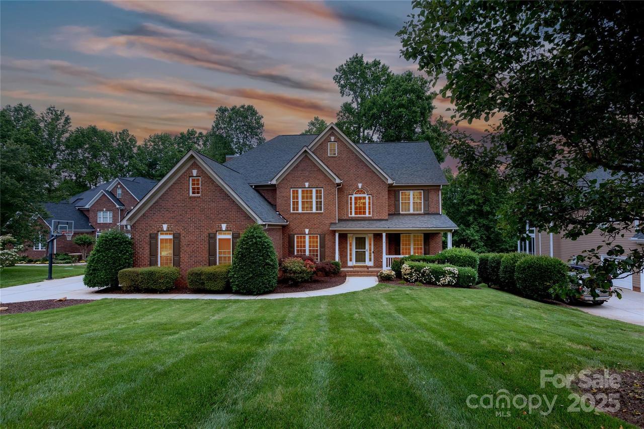132 Parkside Ln., Mooresville, NC 28117