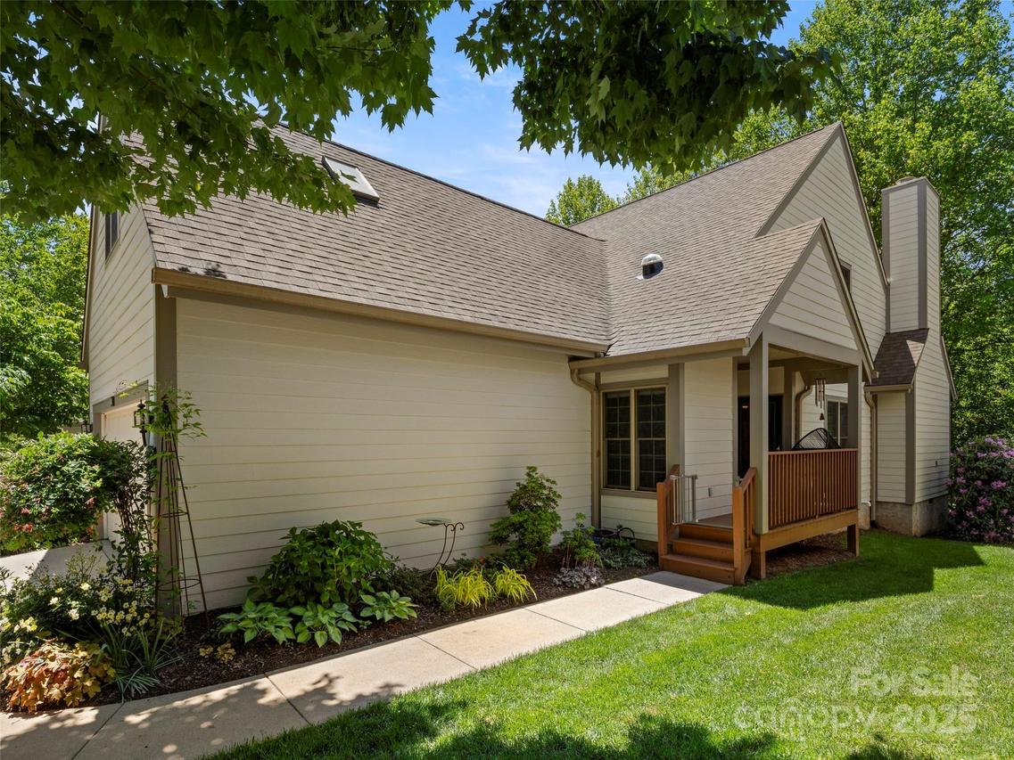 42 Pinnacle Point Dr., Asheville, NC 28805