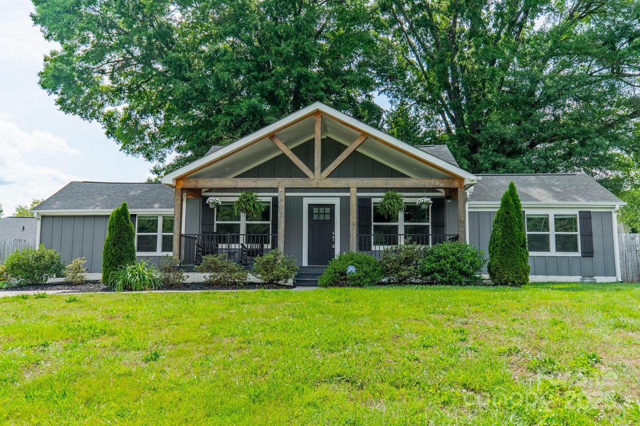7901 Reames Rd., Charlotte, NC 28216