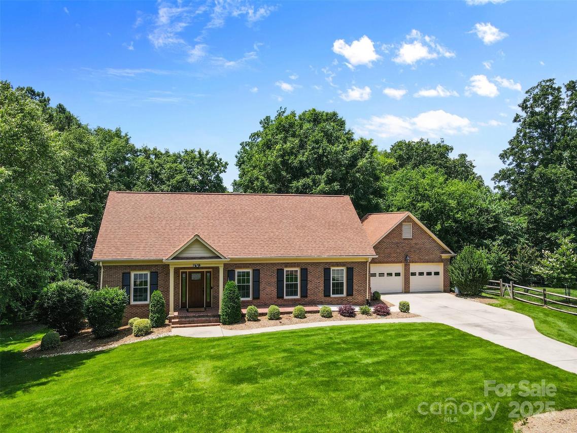 7916 Wellston Dr., Charlotte, NC 28210
