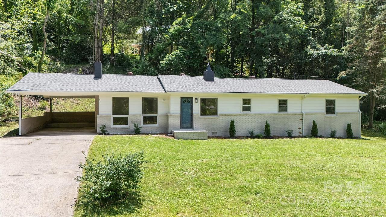 94 Camp Branch Rd., Black Mountain, NC 28711
