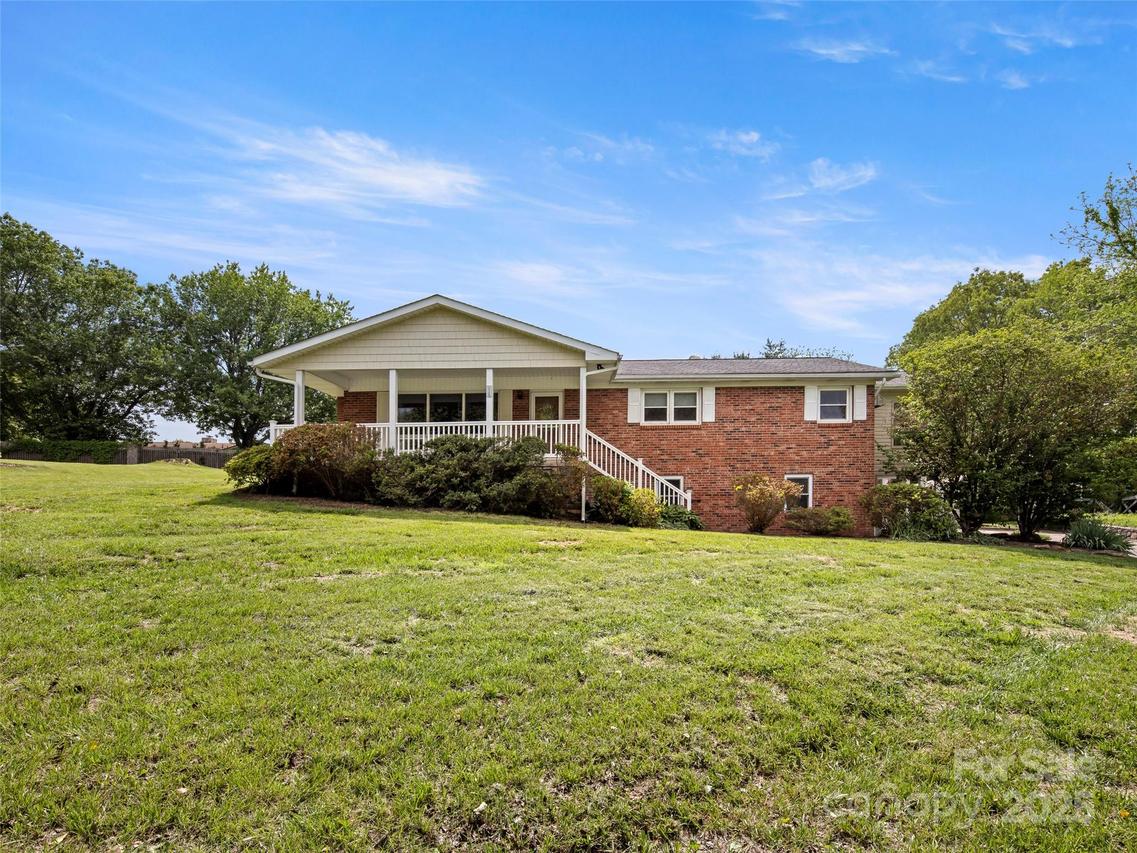 218 Old Nc 20 Hwy., Alexander, NC 28701