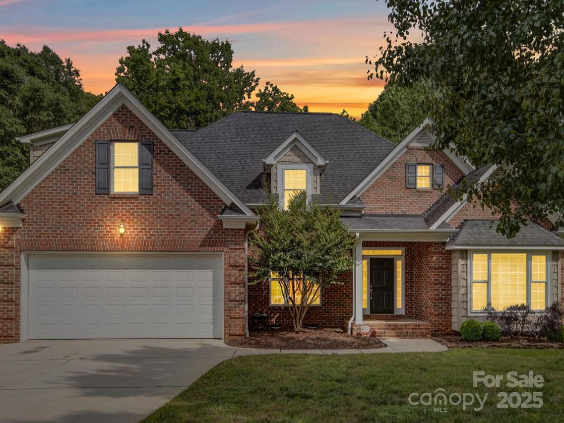 2608 Golden Bell Dr., Gastonia, NC 28056