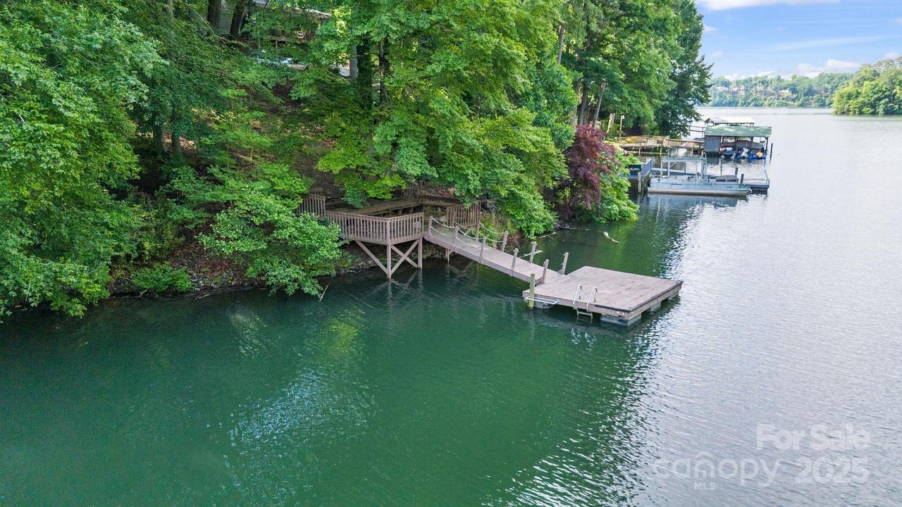 000 Laurel Cove Rd., Statesville, NC 28677