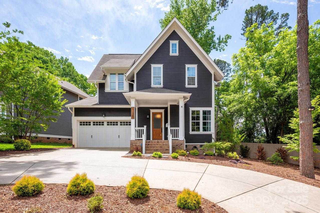 1620 Arnold Dr., Charlotte, NC 28205