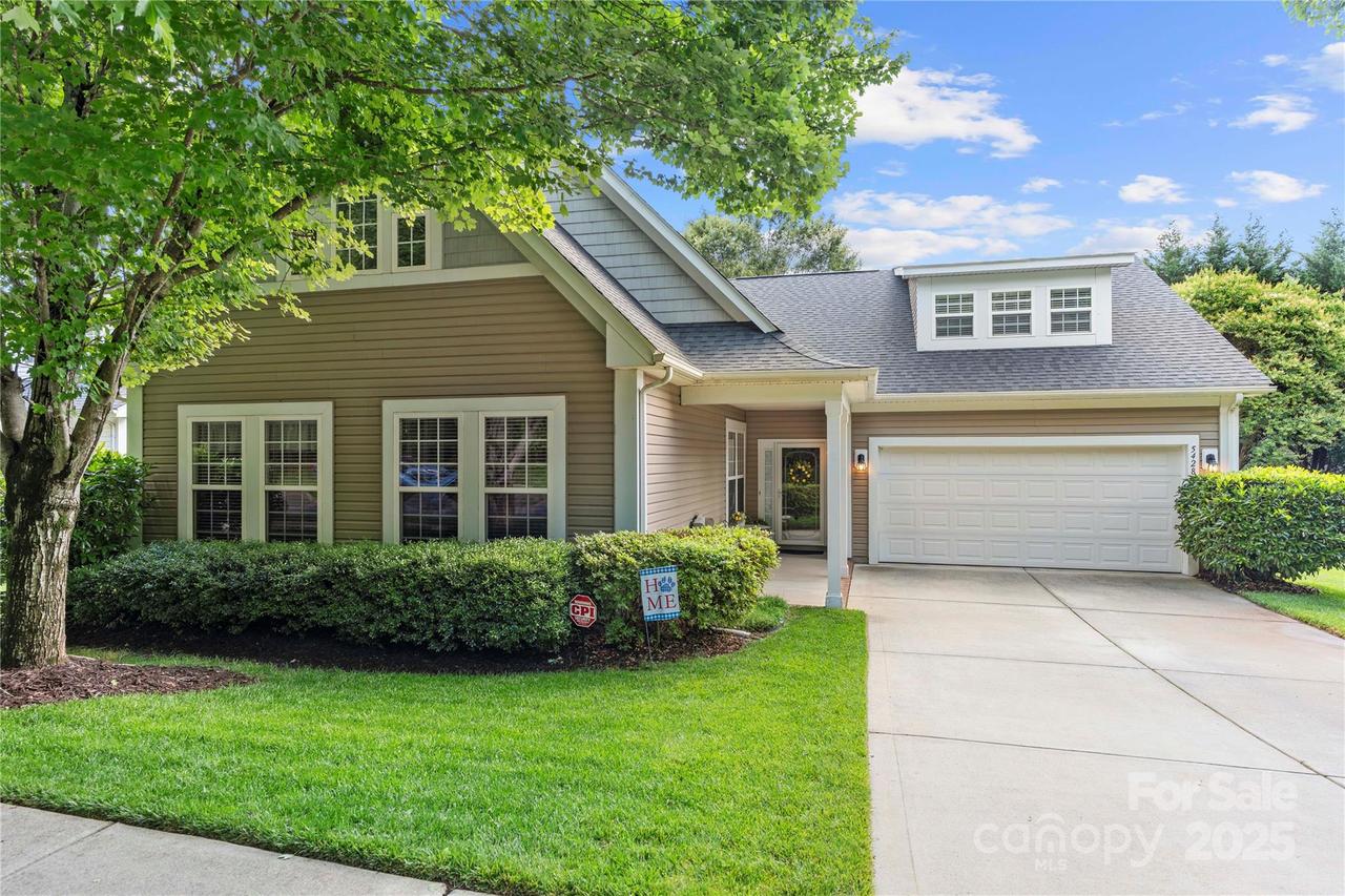 5428 Colonial Garden Dr., Huntersville, NC 28078