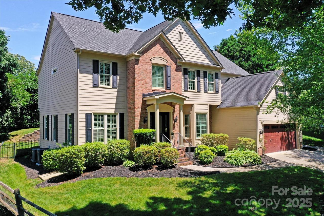 6206 Glencairn Ct., Charlotte, NC 28269