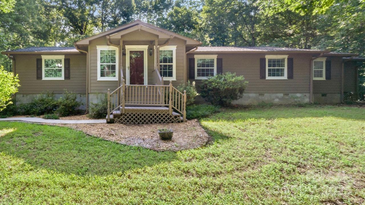 8321 Walkup Rd., Waxhaw, NC 28173