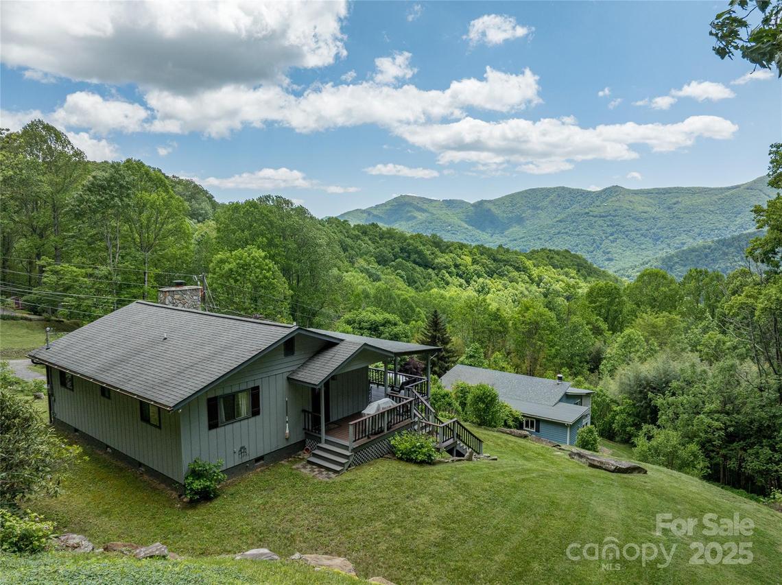 90 Eagles Nest Ln., Maggie Valley, NC 28751