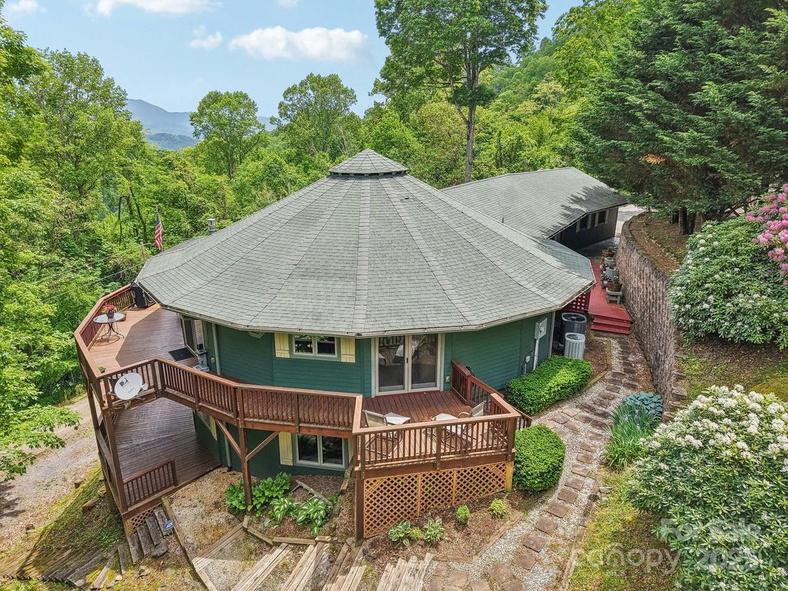 274 Slippery Rock Rd., Waynesville, NC 28785