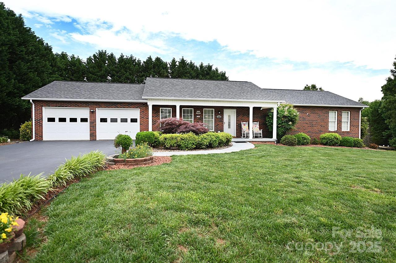 4646 River Run Cir., Hickory, NC 28602