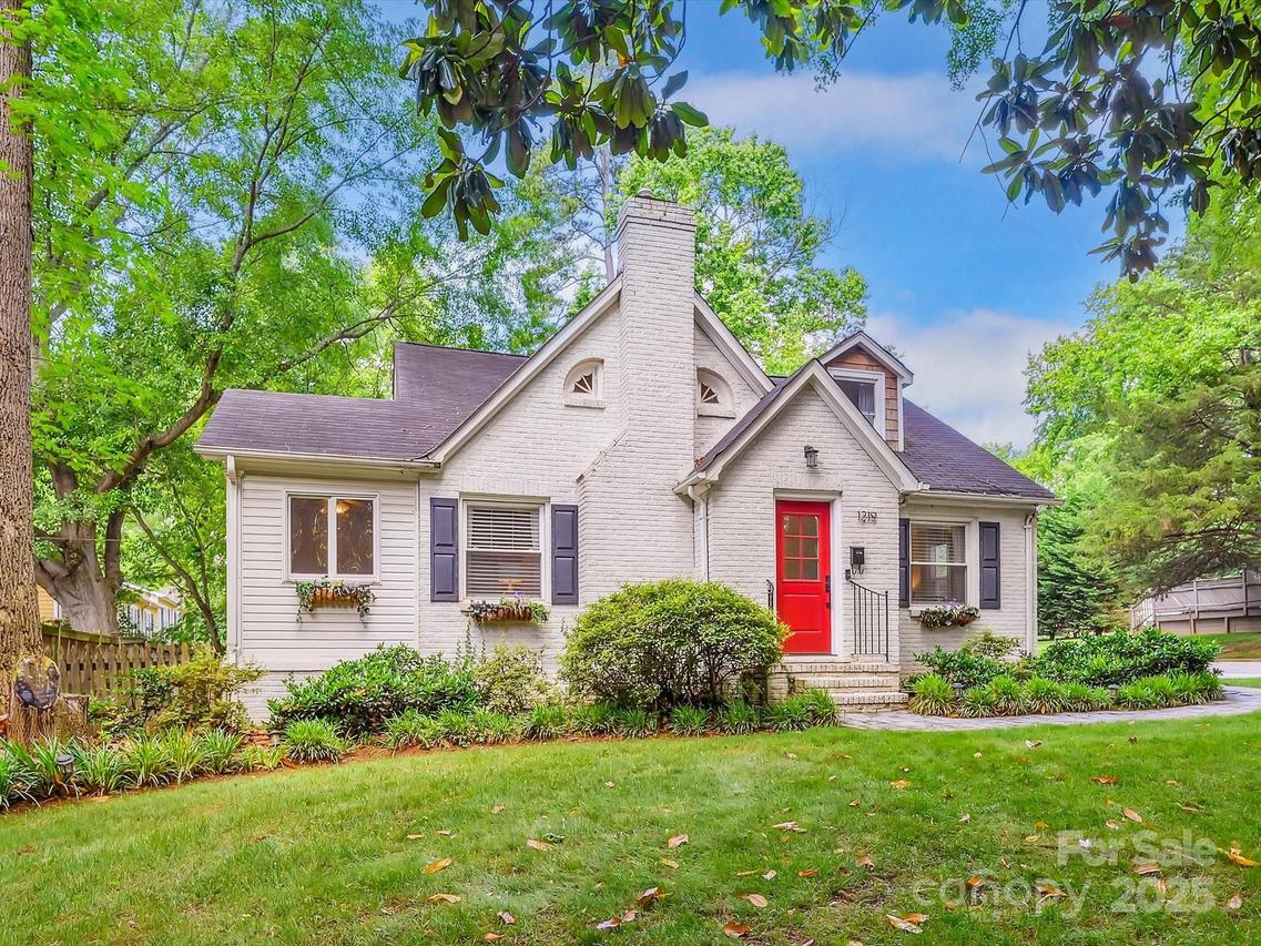 1219 Pinecrest Ave., Charlotte, NC 28205
