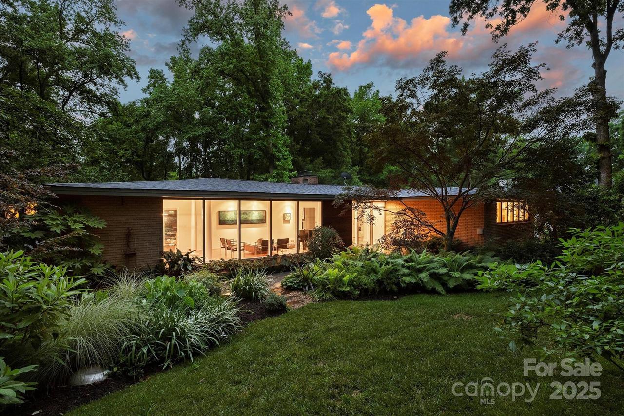 2600 Cloister Dr., Charlotte, NC 28211