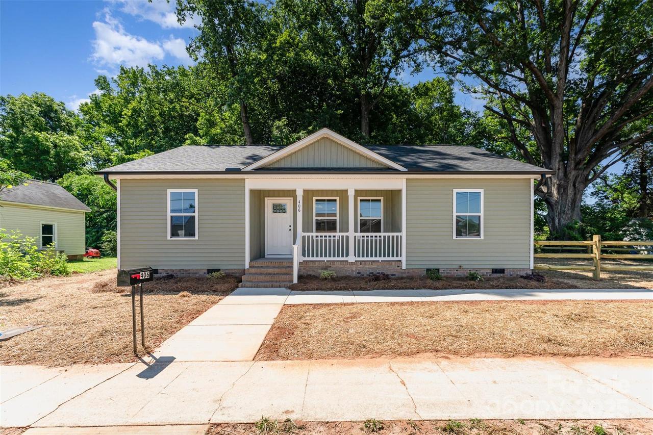 406 N Bostian St., China Grove, NC 28023