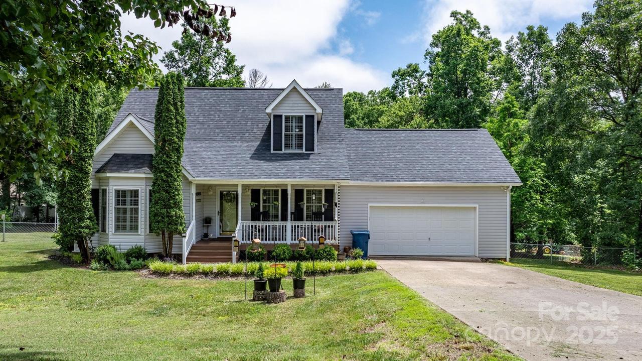 1321 Birch Dr., Morganton, NC 28655
