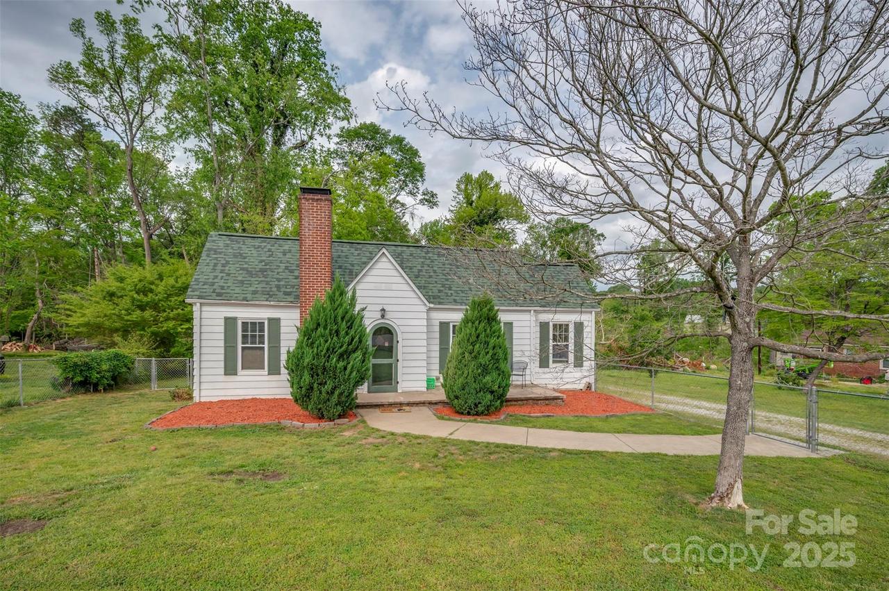 123 N Poston St., Shelby, NC 28150