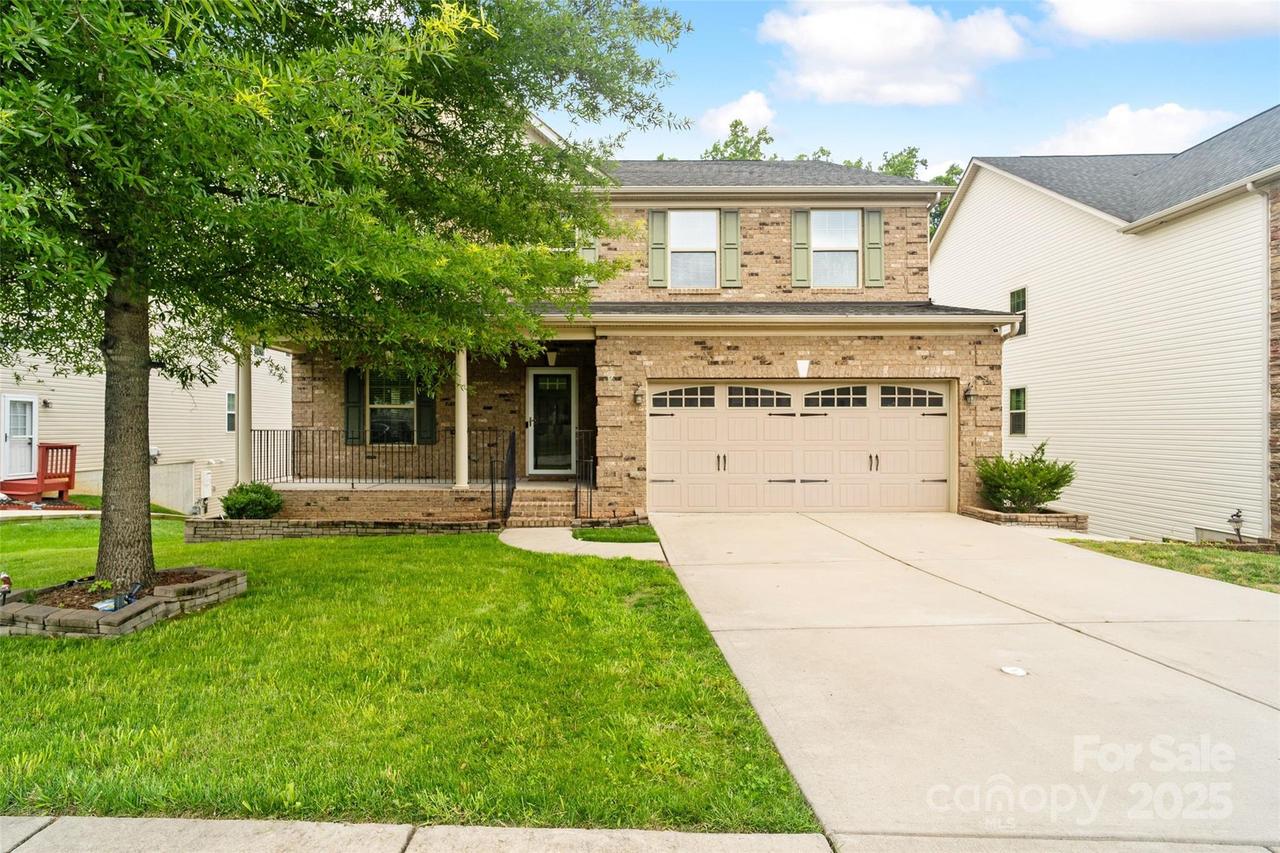 12923 Plumleaf Dr., Charlotte, NC 28213