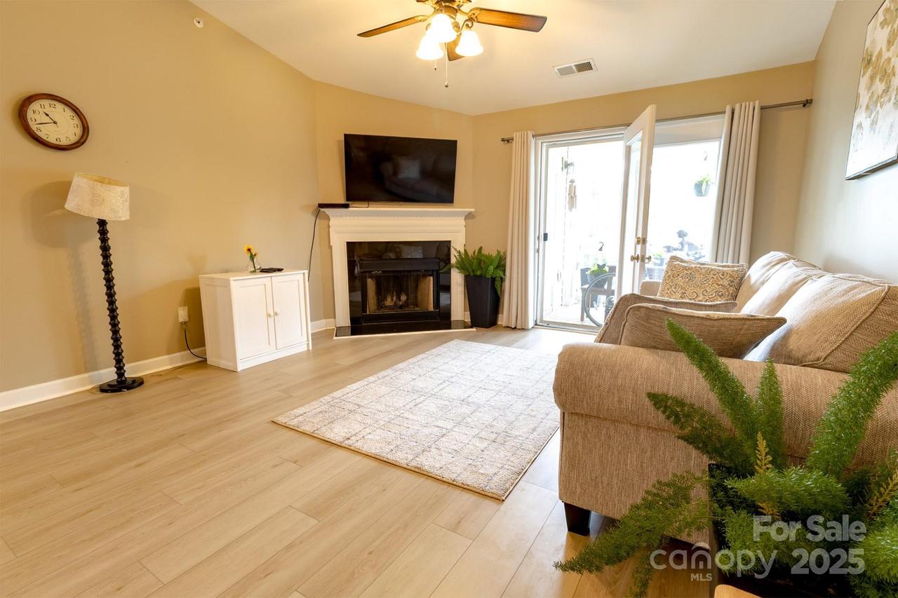 11867 Ridgeway Park Dr., Charlotte, NC 28277