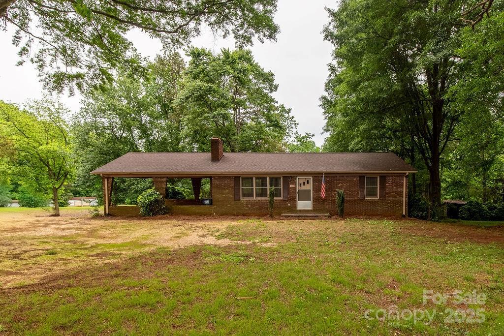 661 Blackwelder Rd., Statesville, NC 28625