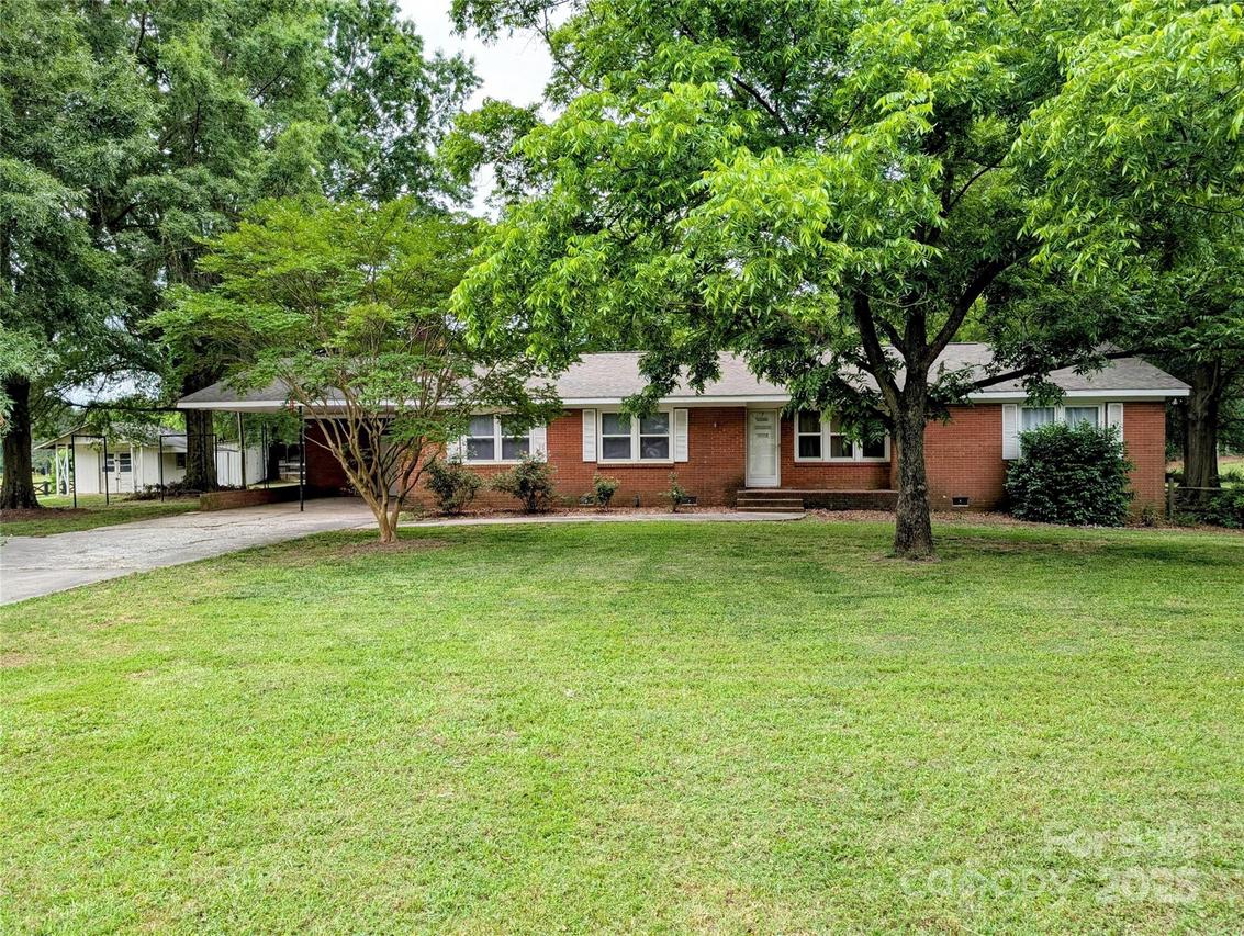 5628 White Store Rd., Wingate, NC 28174