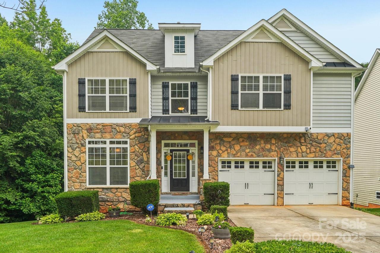 5021 Meadow Woods Dr., Lowell, NC 28098