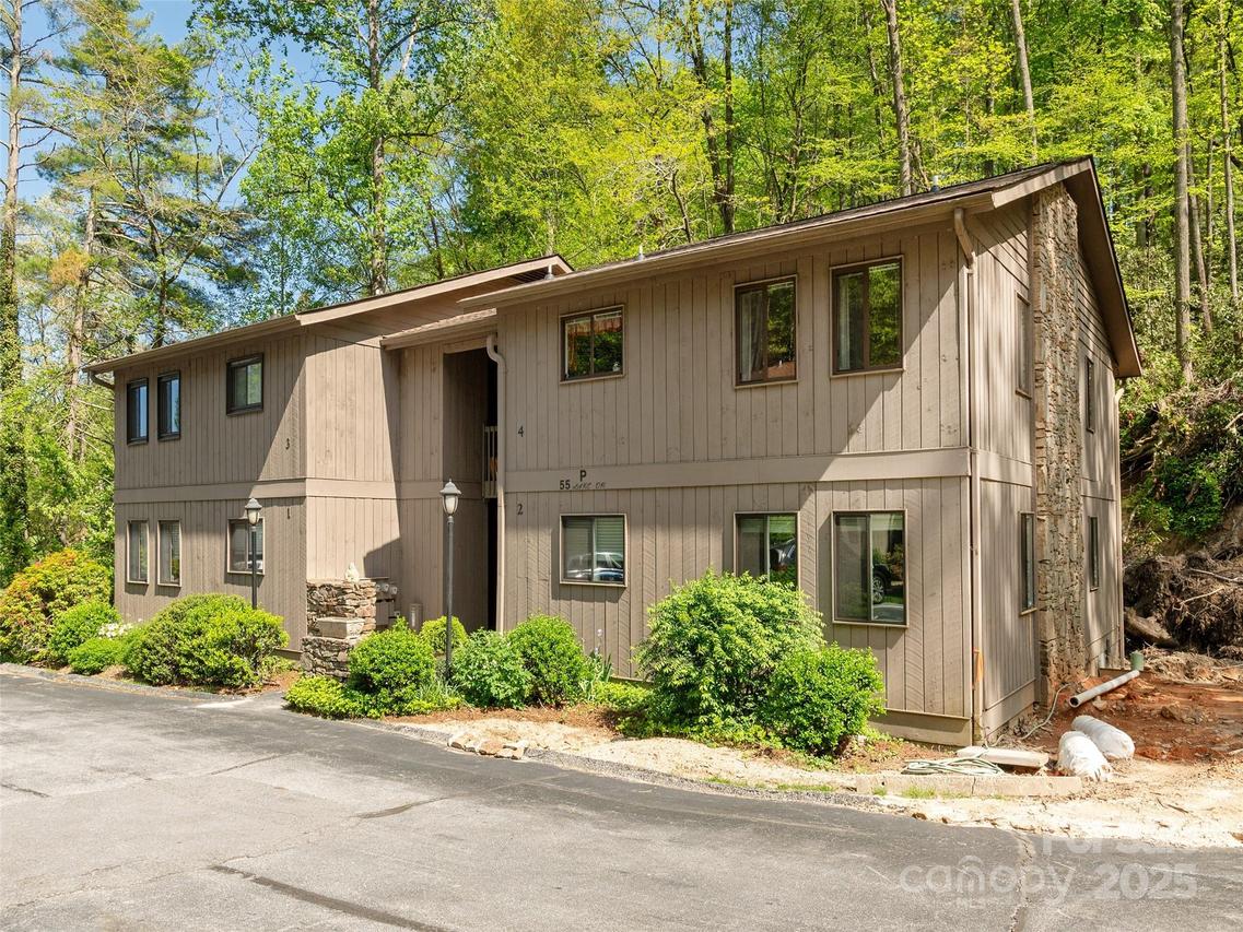 55 Lake Dr. #4P, Laurel Park, NC 28739