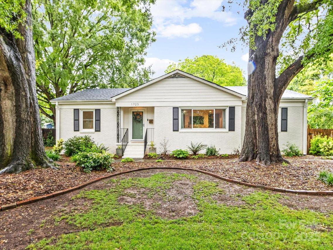 1723 Woodland Dr., Charlotte, NC 28205