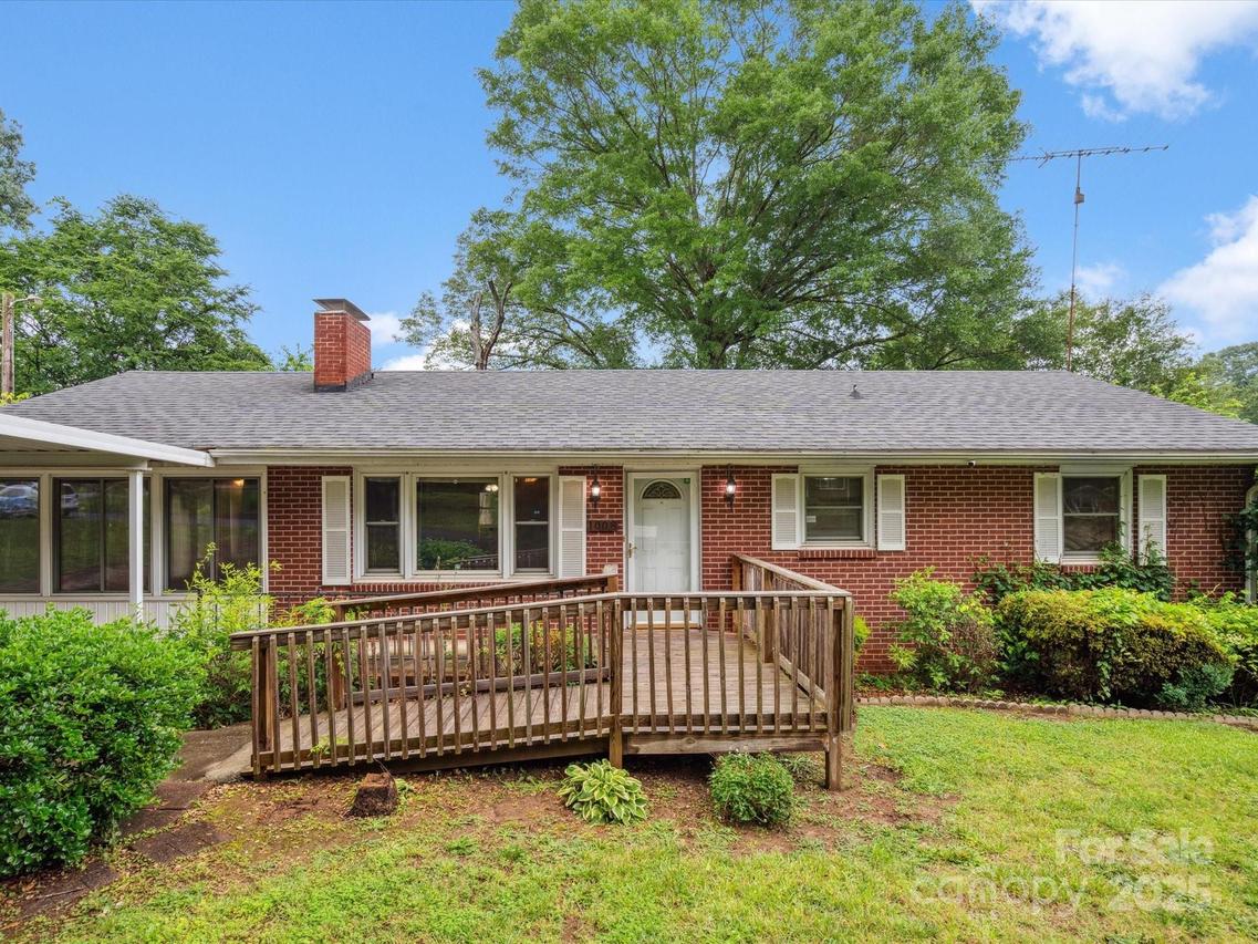 1008 Midway Dr., Gastonia, NC 28054