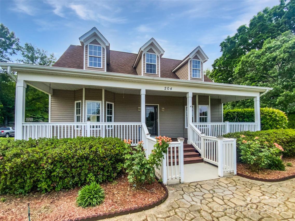 204 W Boyd St., Maiden, NC 28650