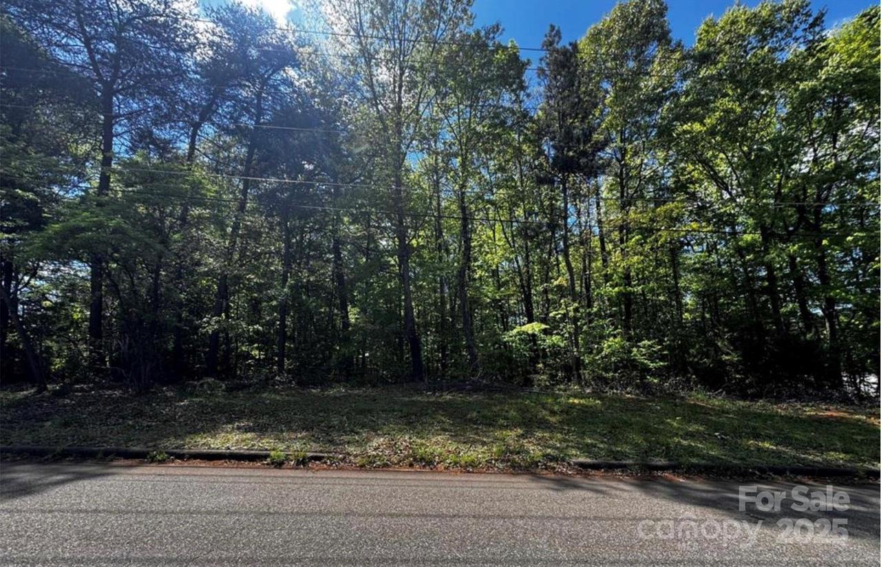 00 Central Dr., Statesville, NC 28677