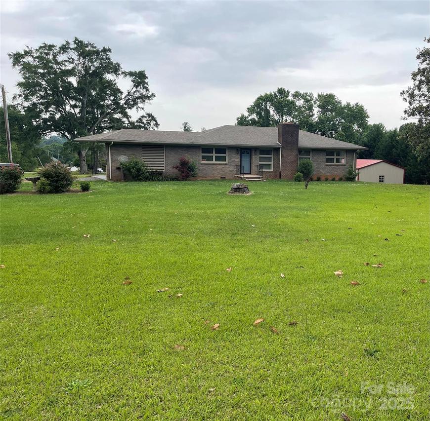 114 Aqua Dr., Forest City, NC 28043