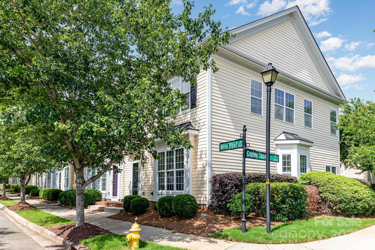 939 White Point Dr., Huntersville, NC 28078