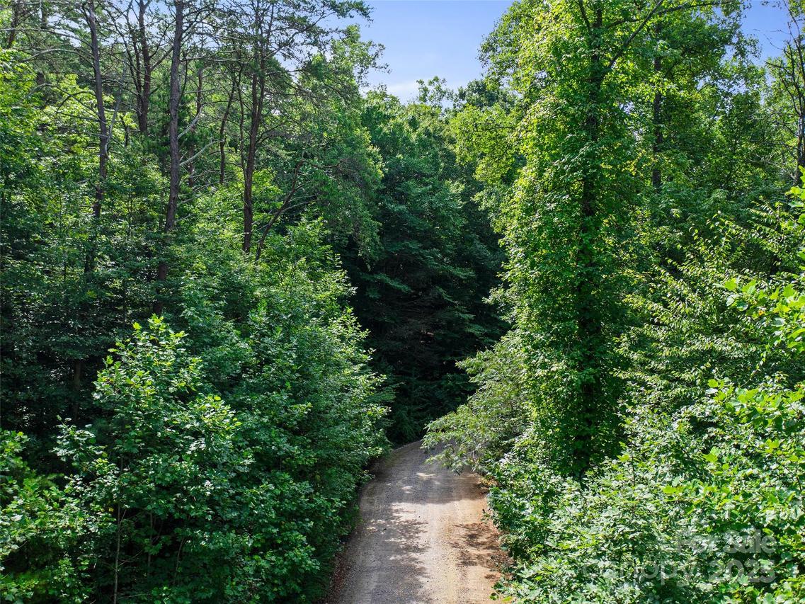 Magic Creek Ln., Marion, NC 28752