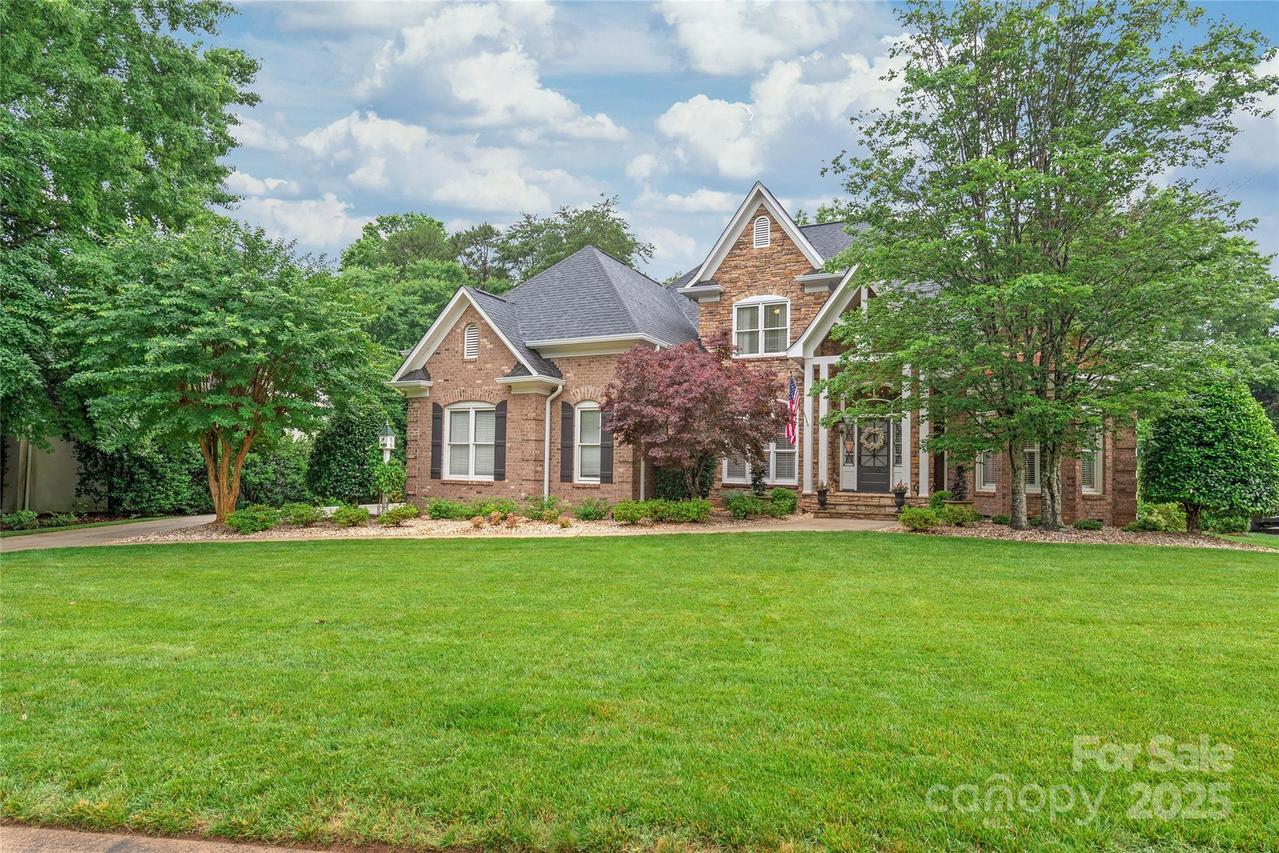 7018 Dowington Dr., Charlotte, NC 28277