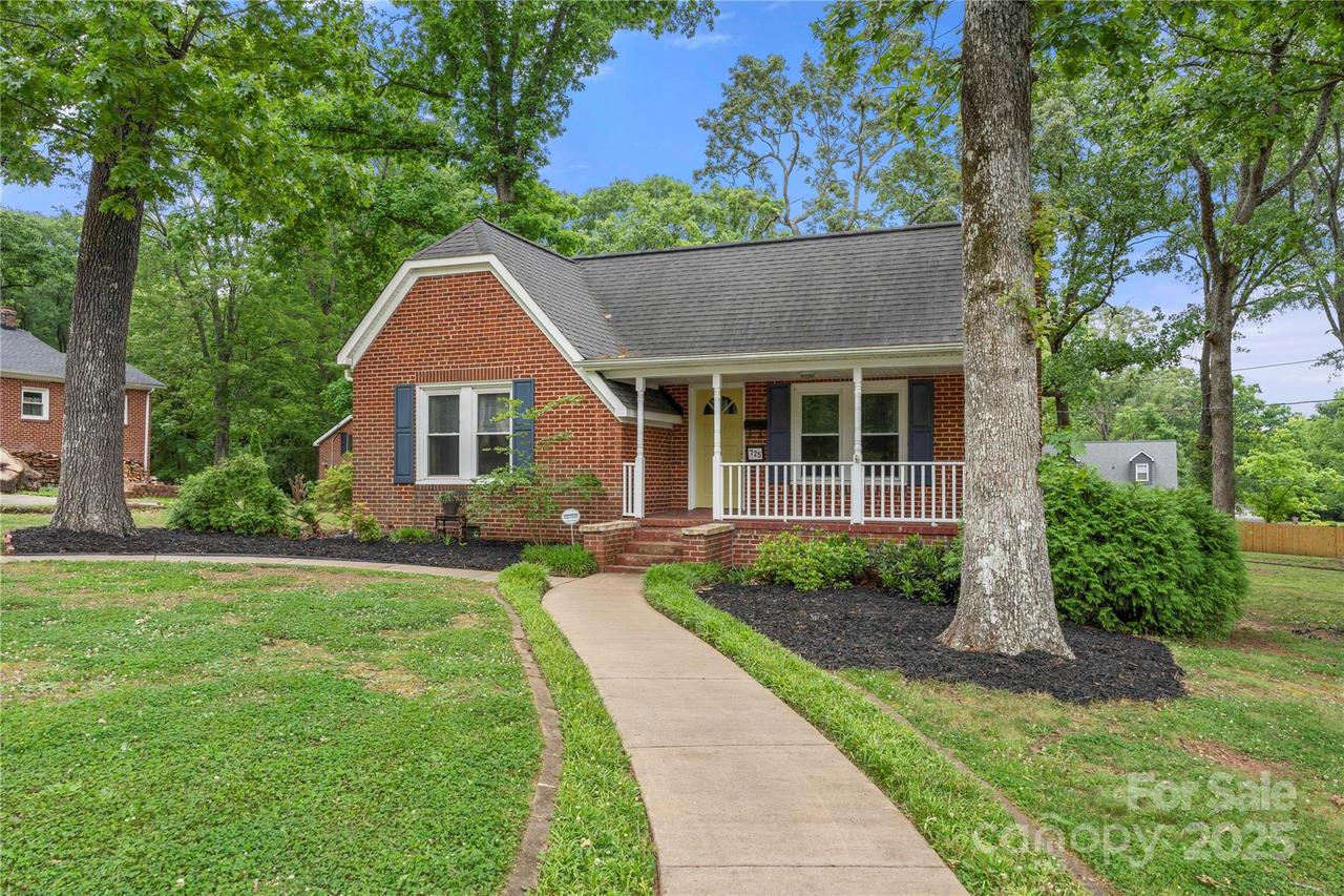 725 W Graham St., Shelby, NC 28150